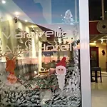 호텔 Maravellia 2*