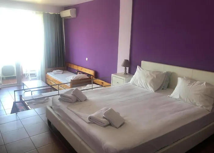 Maravellia Loutra Edipsou (Evia)